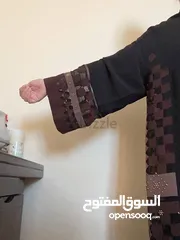  3 عباية موزان باللونين الاسود و الابيض