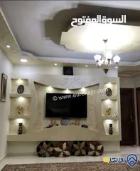  11 شقه ارضيه مميزه 150م مع ترس بالقرب من كافيه هاشم