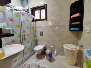  7 شقة مفروشة مدخل خاص  مع حديقة للايجار في بيتونيا