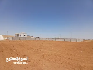  9 أرض للبيع في القسطل قرب شارع المطار