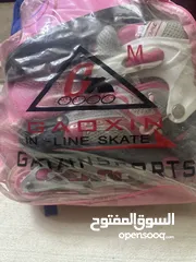  14 سكيت عدد (2) بحال الوكالة حقيبة المنتج تحتوي على: ( سكيت وملحقاته). السعر المذكور للحبة الواحدة.