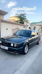  1 BMW 525 موديل 1990