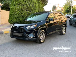  2 تويوتا راف فور 2023 XLE فل كامل أعلى صنف مع فتحة جمرك اليوم بحالة الوكالة