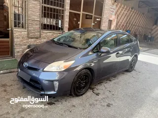  4 تويوتا بريوس 2012 للبيع