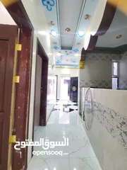  7 منزل أنيق قواعد وعمدان مساحه لبنتين حر بسعر20مليون الموقع صنعاء-بعد حي دارس الوايتات لتوصل