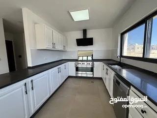  14 Three bedroom apartment for rent ( Property 40998 )-174804692