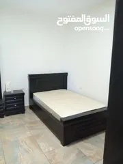  8 رووف صغير مفروش للايجار