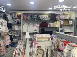  2 محل تجاري لبيع ملابس الأطفال والبيبي للبيع