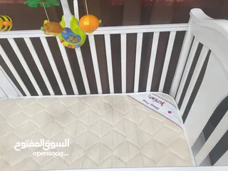 3 سرير مرتبة و لعبة  Bed with matress and toy
