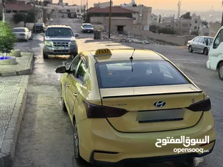  4 تاكسي عمومي