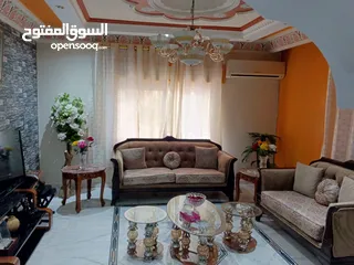  3 شقة للبيع في منطقة الدوار السابع وبسعر مغري جدًا وقريبه علي جميع الخدمات