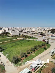  16 شقه فاخره جدا 170م ثالث فني للبيع على شارع البترا شرق كازيه الرجوب واربد مول قراند
