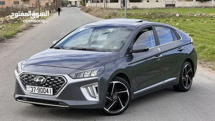 2 Hyundai IONIQ 2020 LIMITED EDITION