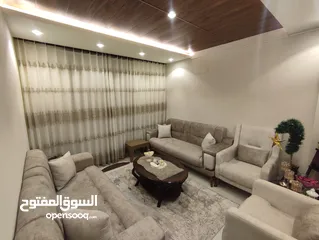  10 شقة طابق تسوية بناء حديث للبيع