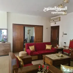  3 شقة في عمارة عائلية للبيع في إسكان الضباط مرج الحمام. شارع جانبي هادئ