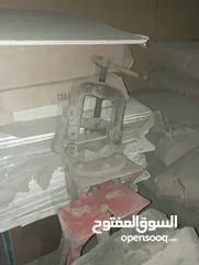  23 اداوت بناء وصقايل مقاولات ومولدات كهرباء للبيع في صنعاء
