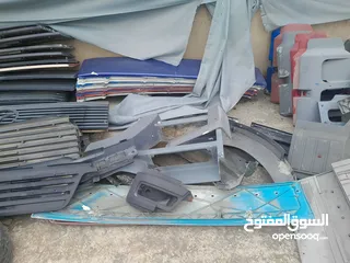  15 قطع شاحنات مرسيدس اصلي  للبيع