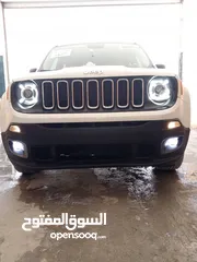  3 سيارة شبه اصفار