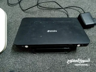  2 راوتر زين وامنيه وفلاشه زين للبيع