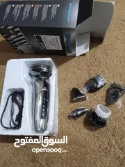  3 ماكينه حلاقه جديده استعمال مرة واحدة فقط مع ملحقاتها بالكرتونة  ونظارات العالم الافتراضي جديدة للبيع