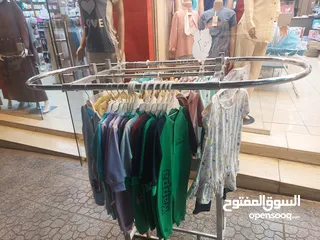  3 ستاند بيضوي
