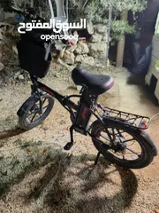  2 بسكليت كهرباء بصلاه على النبي اشي مرتب 48v 18A عجال وسط كمبيوتر 300واط مطور 450وط مش غير فيه اشي