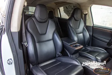  26 Tesla Model X 100D  2018  السيارة بحالة الوكالة