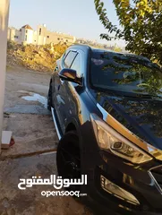  4 هيونداي سانتافي