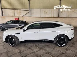  16 شانجان افاتار موديل 2023 AVATR 11 دفع كلي AWD وثنائي