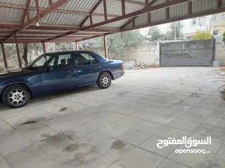  5 عمارة 4 طوابق للبيع في حي نزال على دونم ارض تحتوي 8 شقق وروف من المالك