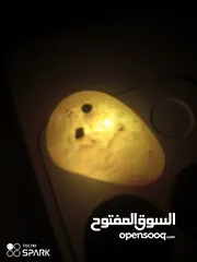  2 السلام عليكم حجر عقيق سليماني من النوادر على شكل وجه انسان للمهتمين طبيعي التسليم في الاردن