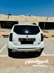  4 Renault Duster