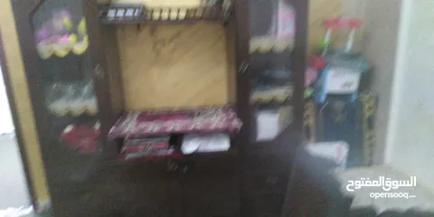  2 طقم كنبات مع البوفيه للبيع