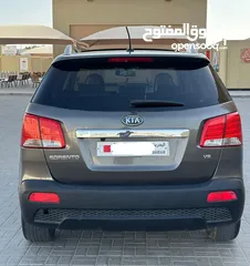  6 kia Sorento 3.5 model 2012 full option sunroof