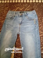  8 ملابس بناتي مستعمل بس نضيف بأسعار رمزيه ومراعاه عالكميه بلبسو عمر 8/9 سنين