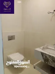  26 طابق اخير مع روف دوبلكس فاخر لم يسكن لقطه وبسعر مغري جداااا عرض خاص يا بلاش في أرقى واجمل مناطق خلدا