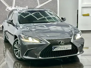  1 لكزس Es350 موديل 2020 بحادث بسيط