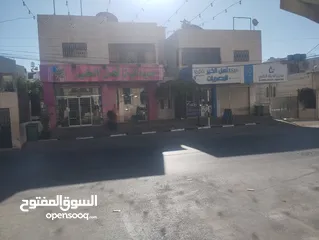  2 طابق كامل للايجار مع ساحة خارجيه
