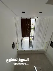  13 تشطيب فندقي في اجمل مناطق ضاحية النخيل سكن فلل
