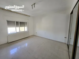  10 الرابية شقة فارغه للإيجار طابق ثالث مساحة 200 متر نظيفة بسعر مميز