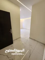  15 شقة أرضية دوبلكس فارغة للبيع في منطقة خلدا - REF: 14657