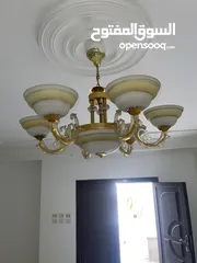  15 ثريات عدد 18 للبيع بحالة الوكاله  استخدام خفيف جداً