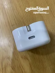  3 عضمه شاحن ايفون اصليه للبيع