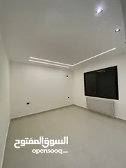  16 شقق فاخرة 240 متر و 200 متر 4 نوم و 3 نوم بتشطيب فاخر وبسعر مميز في أجمل مناطق طريق المطار البنيات