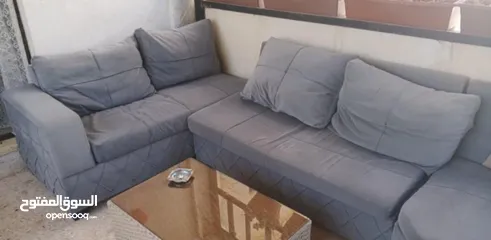  2 كنب  للبيع عل حالتو لا يوجد اي مزح أو حرق