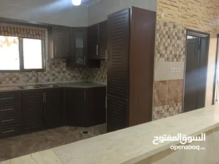  4 شقتين للبيع في حي نزال