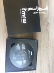  1 اجهزه للاطفال يخرج اصوات وفيه ضو بروجكتر خفيف  يشحن usp وفيه يرلس