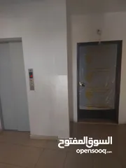  3 للايجار شقه فارغه البيره مقابل سوبر ماركت الشني والمقاطعه