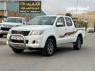  10 Toyota Hilux 2012.  4x4