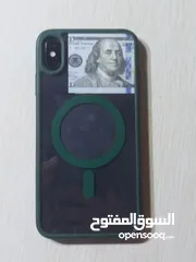  4 ايفون xsmax بحاله جيده للبيع او للبدل على ايفون